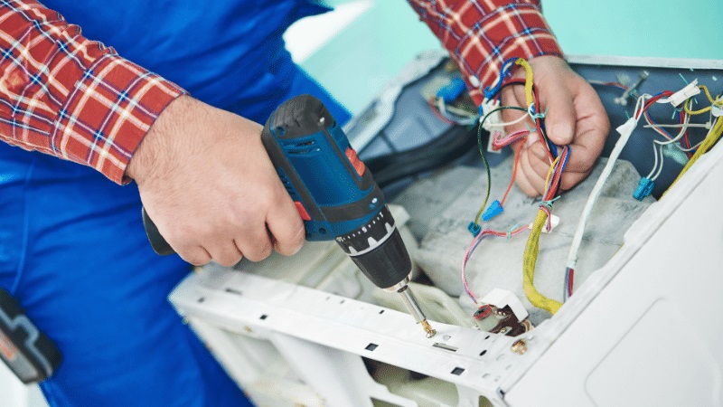 Beşiktaş Daikin Daikin çamaşır makinesi kart tamiri – Su almama arızası orijinal parça ile giderildi. - Teknik servis örneği